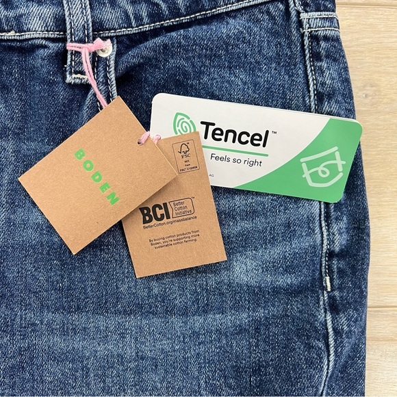 BODEN Baby Kick Cropped Jeans Vintage Wash Raw Hem - Picture 12 of 15